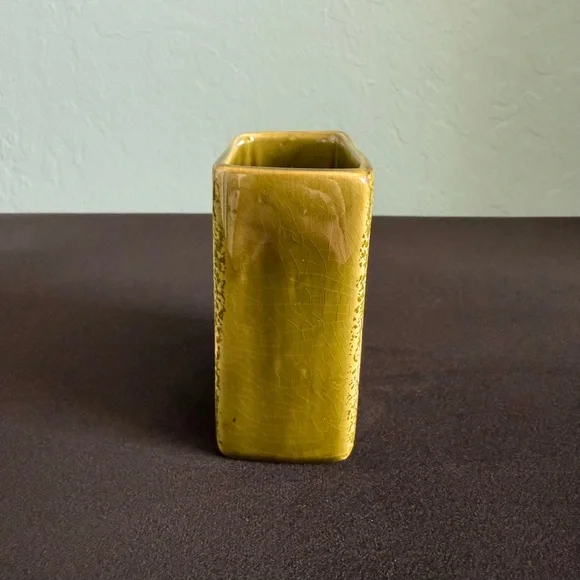 Ecuadorean Ceramic Utensil Holder - Picture 2 of 9